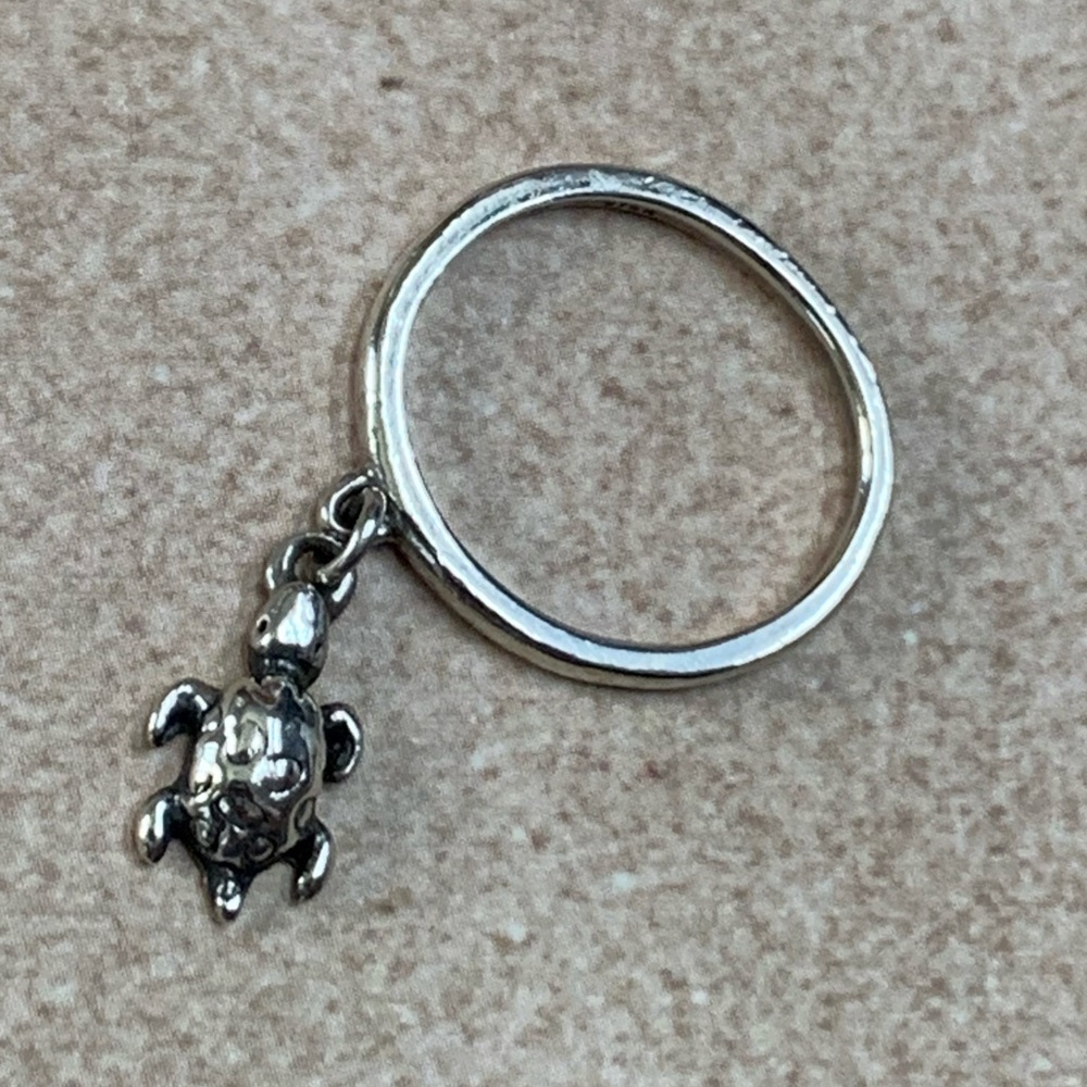 RETIRED James Avery Sterling Silver Turtle Dangle Ring - Picture 3 of 5